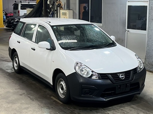 Nissan AD VAN 2022 7686593-4