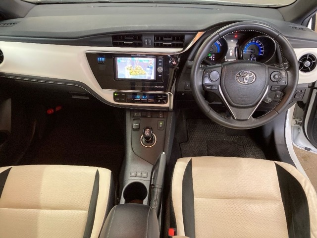 Toyota AURIS 2016 7678228-3