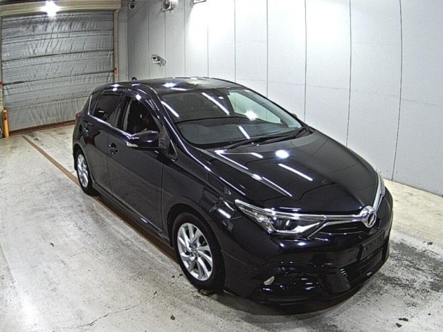 Toyota AURIS 2016 7678253-0