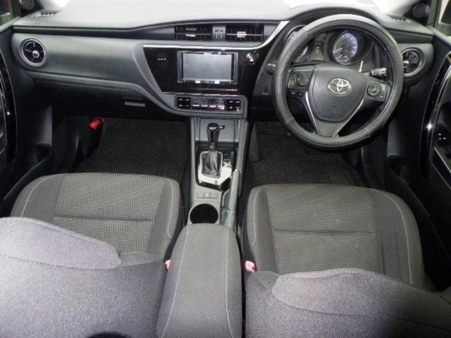 Toyota AURIS 2016 7678253-3