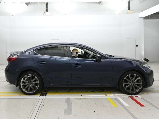 Mazda AXELA 2016 7681639-3