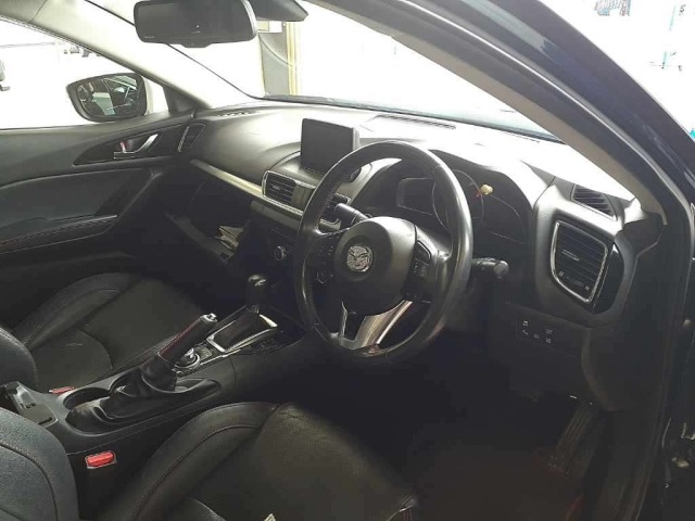 Mazda AXELA 2016 7681639-9
