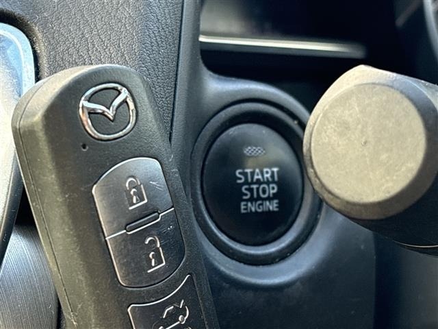 Mazda AXELA 2015 7681756-5