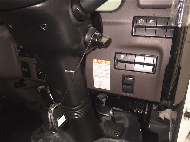 Mitsubishi CANTER 2026 7686832-8