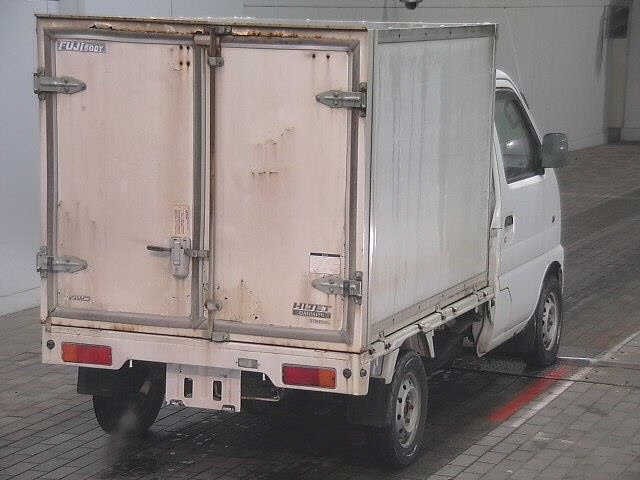 Suzuki CARRY TRUCK 2002 7675204-5