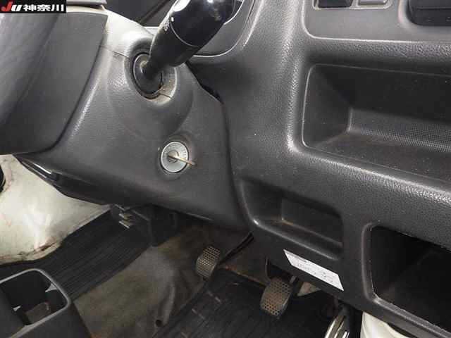 Suzuki CARRY TRUCK 2002 7675304-7
