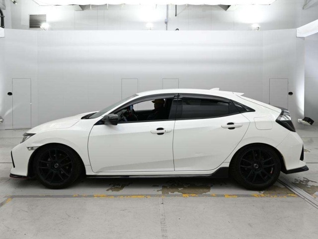 Honda CIVIC 2017 7678757-4