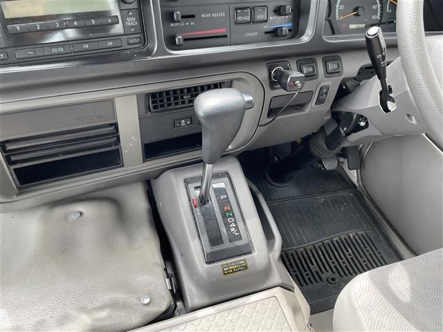 Toyota COASTER 2013 7681012-19