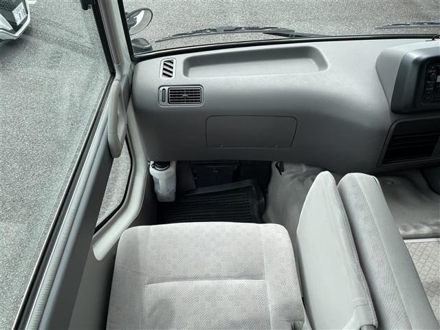 Toyota COASTER 2013 7681012-4