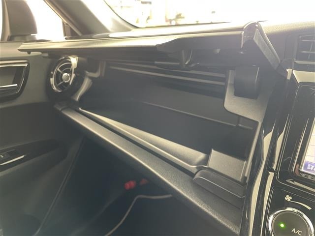 Toyota COROLLA FIELDER 2018 7689685-4