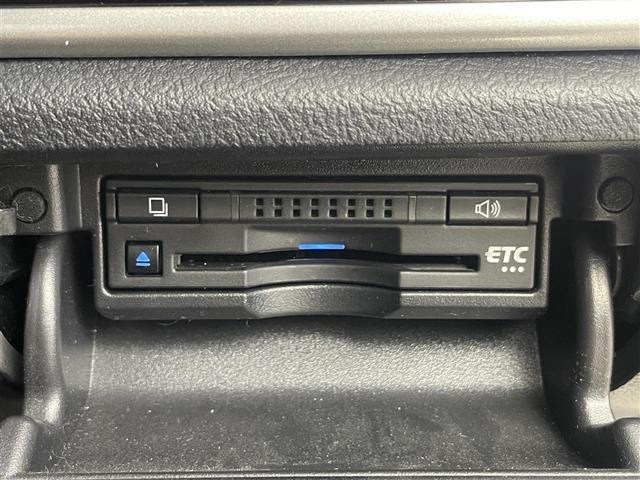 Toyota CROWN 2017 7679023-11