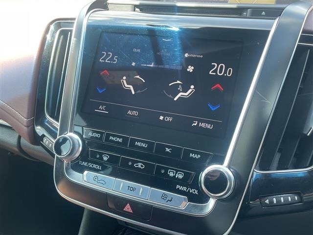 Toyota CROWN 2018 7679025-11