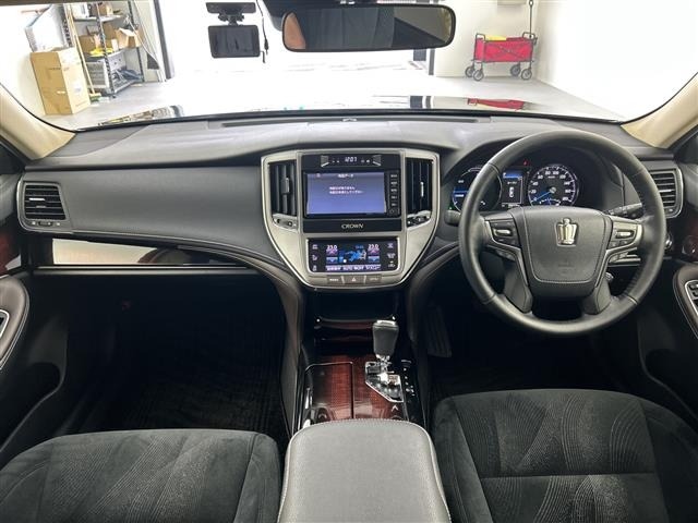 Toyota CROWN 2018 7679038-14