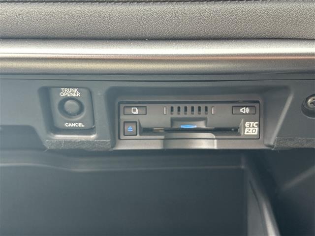 Toyota CROWN 2022 7679073-6