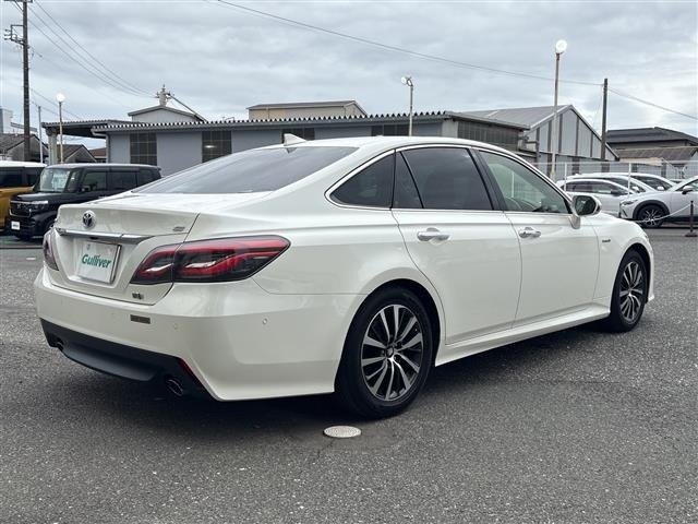 Toyota CROWN 2018 7679091-1