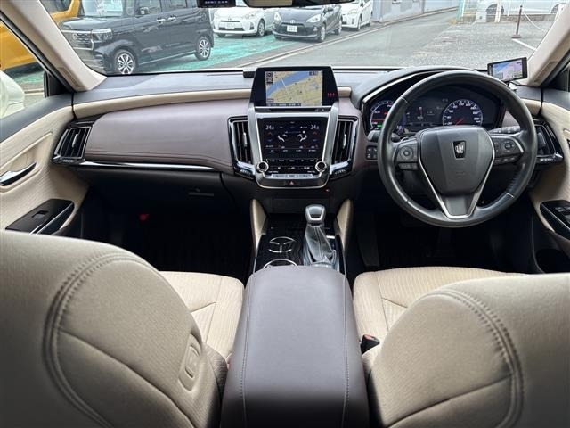 Toyota CROWN 2018 7679091-5