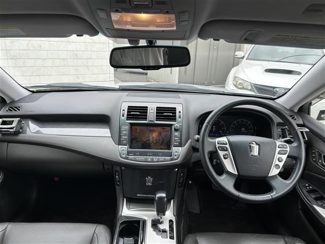Toyota CROWN 2010 7679099-14