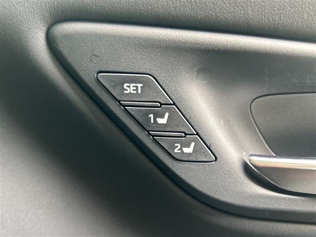 Toyota CROWN 2020 7679109-4