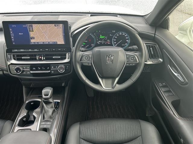 Toyota CROWN 2021 7679110-9