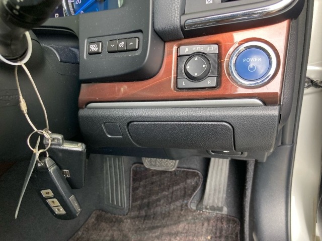 Toyota CROWN 2014 7679132-5