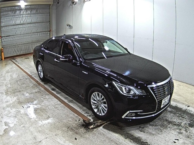 Toyota CROWN 2018 7679225-0