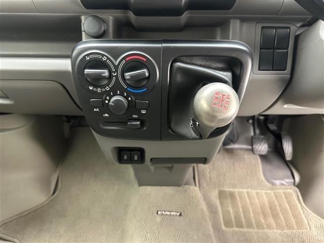 Suzuki EVERY 2025 7688317-18