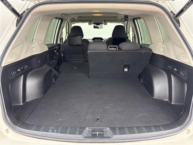 Subaru FORESTER 2018 7690103-9