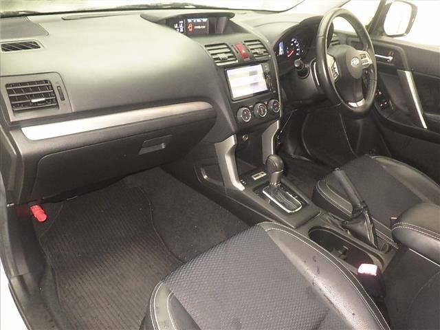 Subaru FORESTER 2012 7690105-4