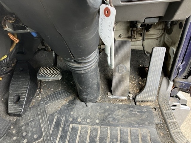Isuzu FORWARD 2000 7689861-4