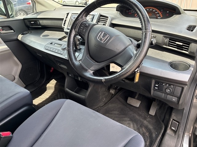 Honda FREED 2009 7686163-3