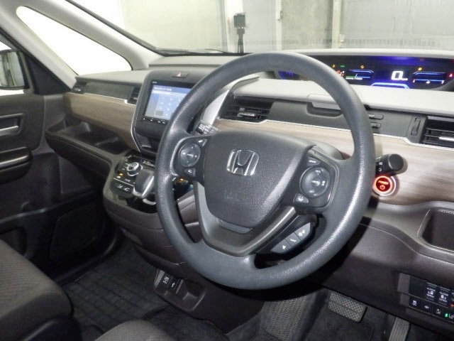 Honda FREED 2023 7686180-3