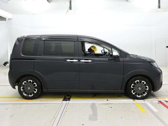 Honda FREED 2024 7686339-3
