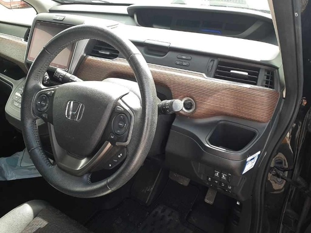 Honda FREED 2022 7686340-9
