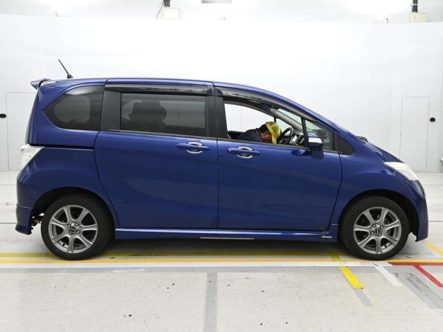Honda FREED 2012 7686341-3