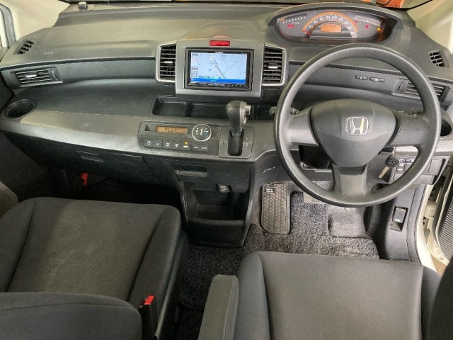Honda FREED 2009 7686354-3
