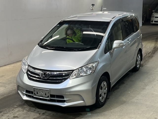 Honda FREED 2012 7686411-0