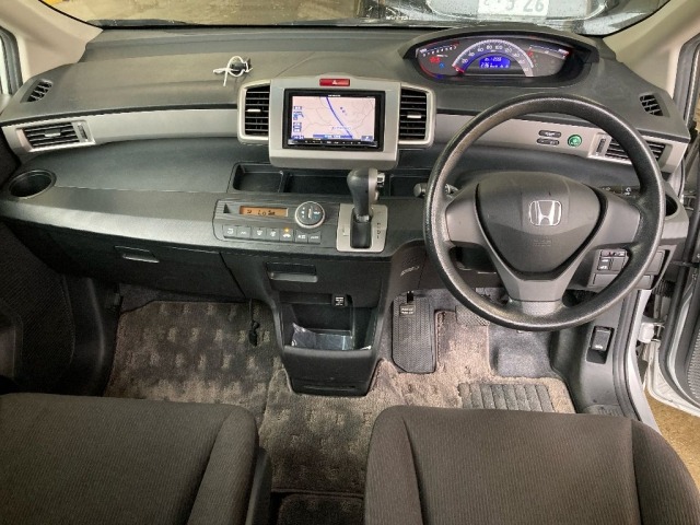 Honda FREED 2012 7686411-3