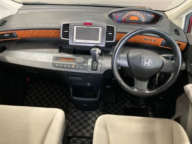 Honda FREED 2010 7686413-3