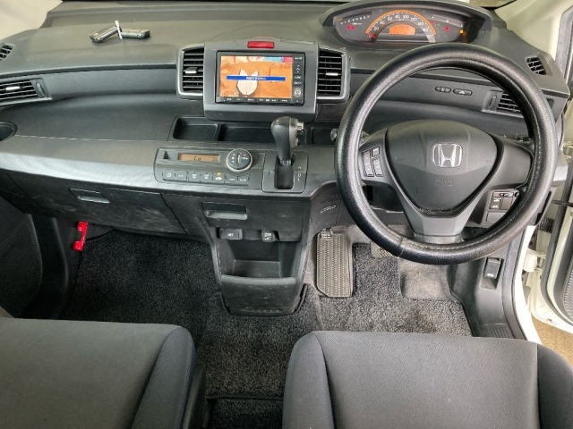 Honda FREED 2009 7686414-3