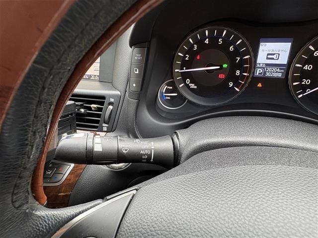 Nissan FUGA 2015 7678310-1