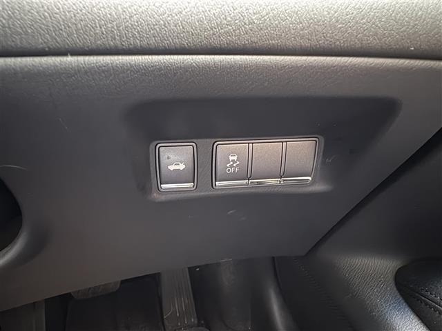 Nissan FUGA 2015 7678310-4