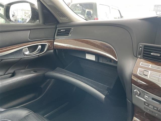 Nissan FUGA 2016 7678317-12