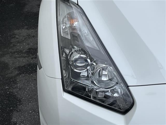Nissan GT-R 2012 7676543-1