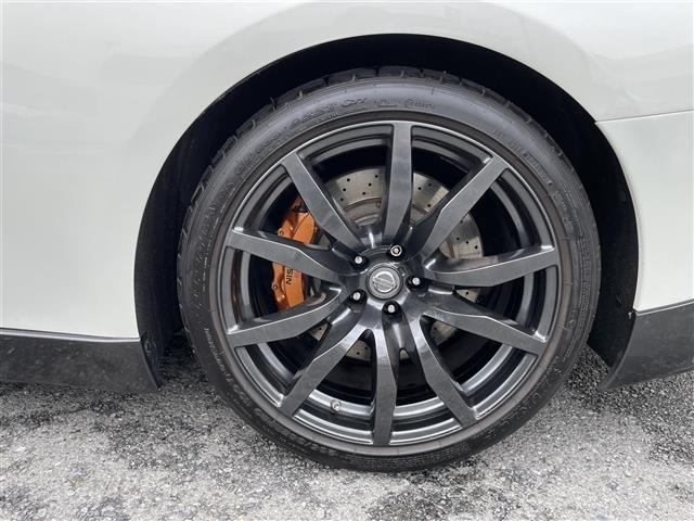 Nissan GT-R 2012 7676543-12