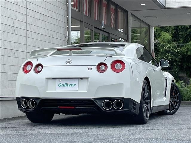 Nissan GT-R 2012 7676543-13