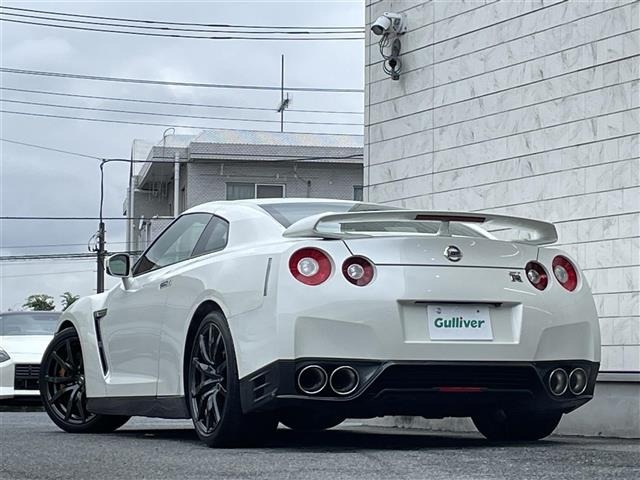 Nissan GT-R 2012 7676543-16