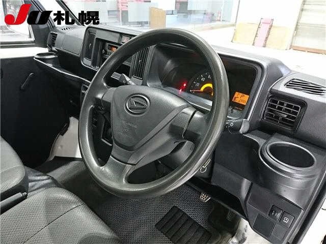 Daihatsu HIJET VAN 2020 7680252-3