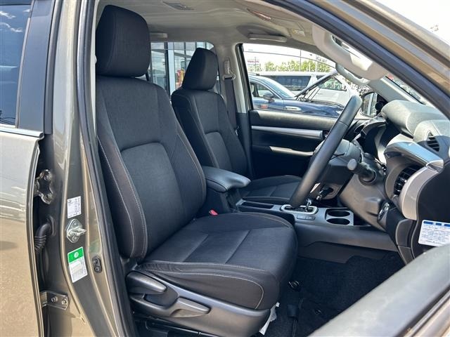 Toyota HILUX 2021 7678029-2
