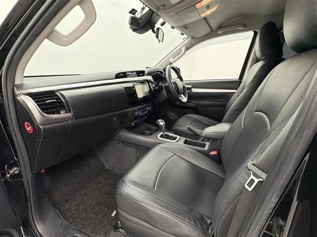 Toyota HILUX 2021 7678041-4