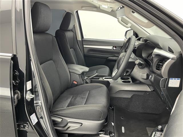 Toyota HILUX 2022 7678042-2